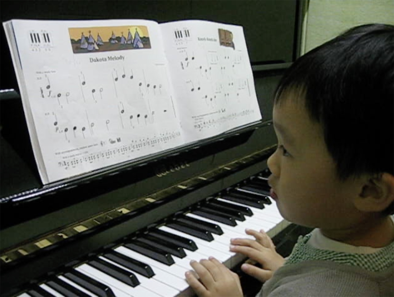 三歲開始學鋼琴